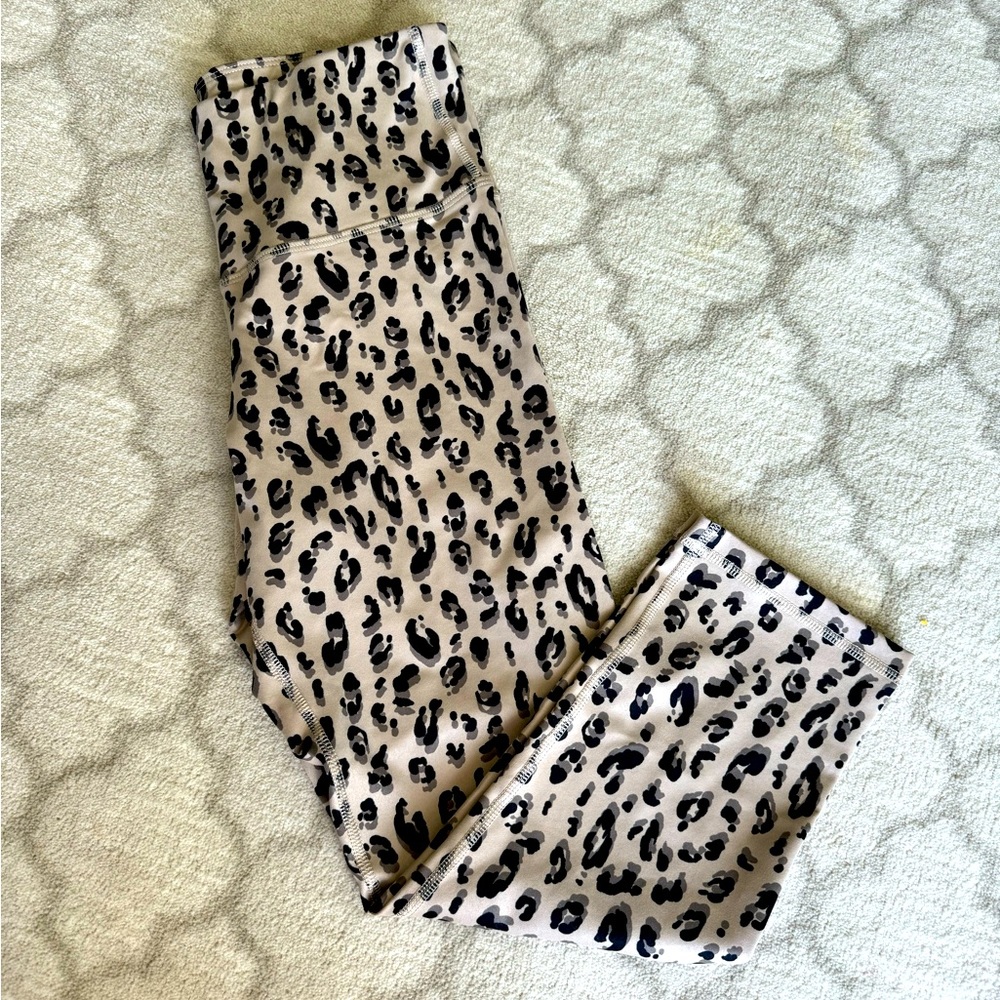 Old navy elevate legging size medium
